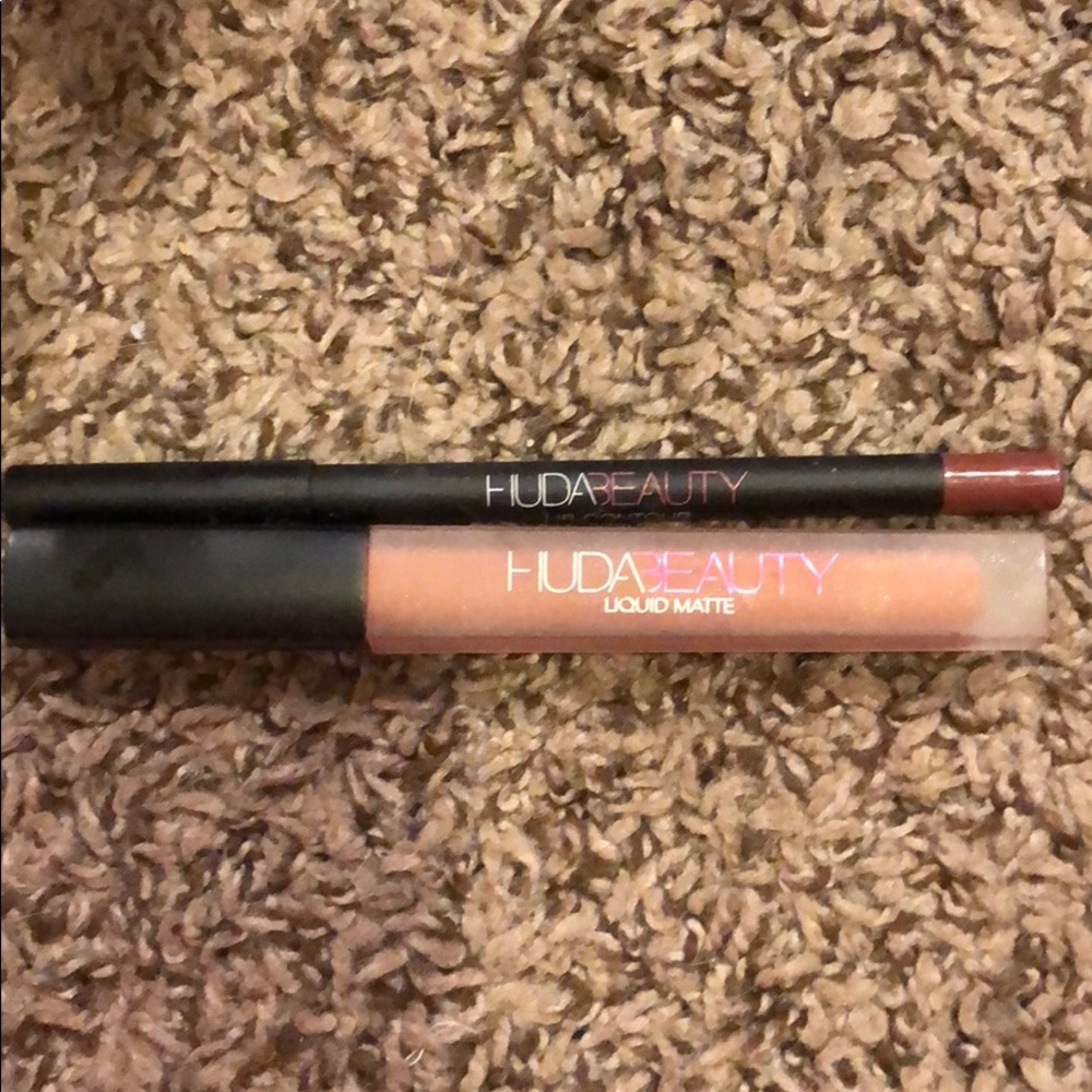 Huda Beauty bundle